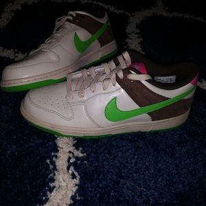 Nike Dunk low birch green bean